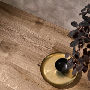 Woodpecker Harlech Biscotti Oak