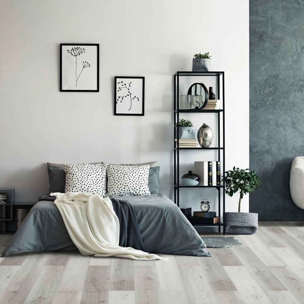 Liberty Floors Comfort 8mm Grey Oak Blend Laminate Flooring (52580)