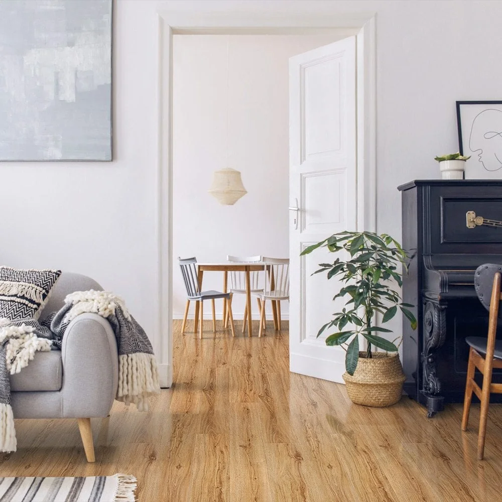 Falquon Flooring High Gloss 4V 8mm Bavarian Oak Flooring (Q1027)