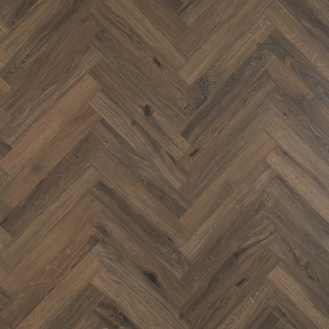 BerryAlloc Chateau 8mm Laminate Floor Gyant Dark Brown B4113