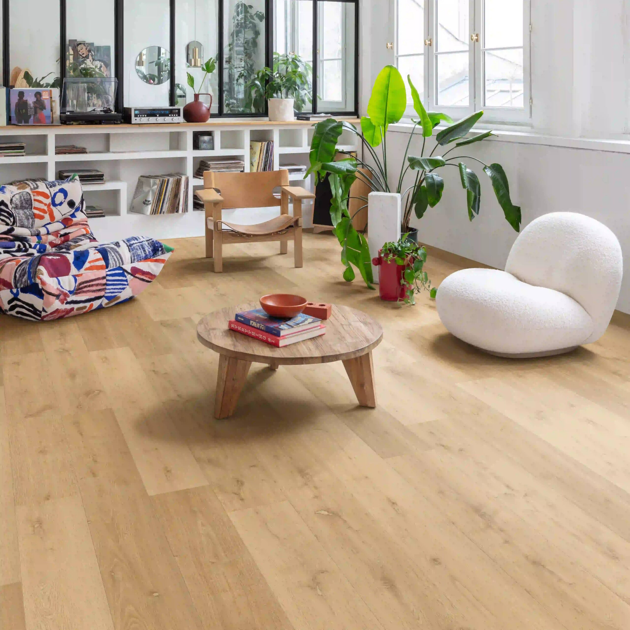 Quick-Step Alpha Bloom Elegant Oak Natural LVT Flooring AVMPU40316
