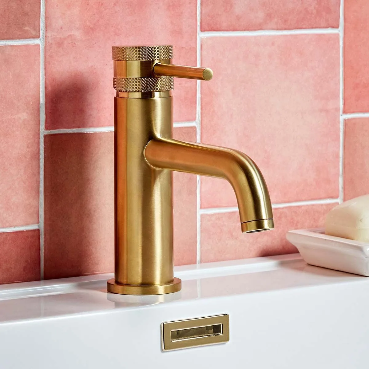Scudo Core Mono Basin Mixer - Brushed Brass - Image 2