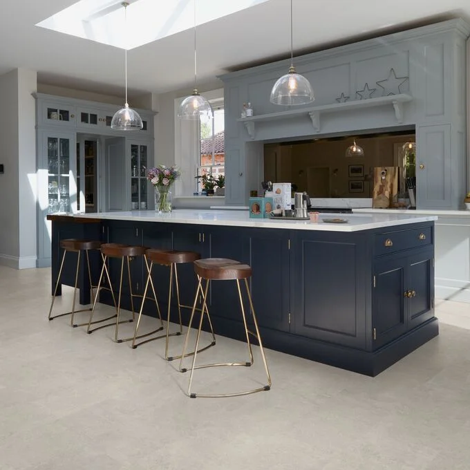 Polyflor Camaro PUR 2mm Glue Down LVT Soho Cement 2347